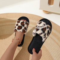 Chaussons fourrés style Ins à imprimé léopard, à brides croisées, chauds, pour l'intérieur, pantoufles moelleuses, automne-hiver, vente en gros