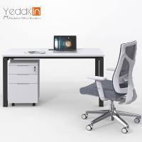 Bureau d'ordinateur moderne de luxe sur mesure avec pieds en métal, plateau en MDF, design modulaire, tiroirs de rangement, bureau économique