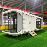 Kiosque XULV en forme de capsule spatiale pour boutique de rue, fourni par l'usine