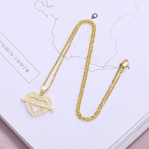 Bijoux en zircon brillant d'amour élégant en acier inoxydable <span class=keywords><strong>collier</strong></span> pendentif en forme de coeur creux étoile maman maman lettre pour cadeau de fête <span class=keywords><strong>des</strong></span> mères - Product Image 5