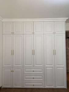 Armoire en bois massif écologique et durable avec portes à fermeture douce, montage facile, grande capacité pour le rangement des vêtements dans la chambre - Product Image 5