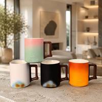 Mug en céramique moderne de 430 ml/14,5 oz avec poignée carrée en bois, texture de montagne 3D, tasse à thé en porcelaine pour la décoration de la maison ou du bureau