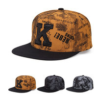Topi Snapback Cetak Vintage Huruf K Topi Bisbol Hip Hop Pinggiran Datar untuk Pria Wanita Visor Pelindung Matahari Luar Ruangan Pakaian Jalanan Dapat Disesuaikan