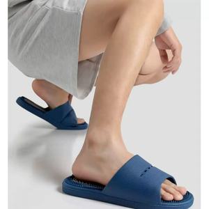 Zapatillas antideslizantes para masaje de pies - Product Image 3
