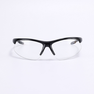 Lunettes de sécurité transparentes avec verres PC foncés anti-rayures, lunettes de sécurité à nez souple, protection des yeux pour le travail - Product Image 3