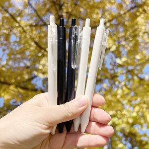 बड़ी क्षमता प्लास्टिक बॉलपॉइंट पेन लंबे समय तक चलने वाली 1.0 मिमी लेखन प्रतिस्थापन आवृत्ति को कम करता है - Product Image 6