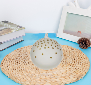 Vente en gros de boules de boisson d'alcool de <span class=keywords><strong>Gin</strong></span> personnalisées, boule de décoration, ornement de bouteille, boule de noël en verre transparent - Product Image 4