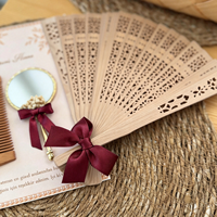 Set Hadiah Pernikahan Vintage: Kipas Kayu Bambu, Cermin, Bunga Kering, dan Sisir Kayu, Kipas Tangan Custom