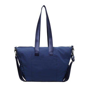 Bolso Tote Simple, Gran Capacidad, Casual y Versátil, Bolso de Hombro, Adecuado para el <span class=keywords><strong>Trabajo</strong></span>, Salidas, Gimnasio o Uso Cruzado. - Product Image 4