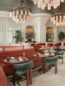 Ensemble de meubles d'hôtel modernes, canapé en velours en forme de L avec chaises vertes et tables rondes pour usage commercial - Product Image 1