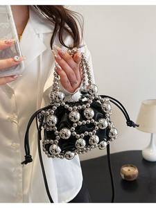 Bolso con cuentas de diseño de nicho, bolso tejido con cuentas de esqueleto exquisito a la moda, bolso cruzado de hombro para mujer con sentido Premium - Product Image 6