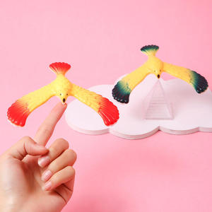 Jouet d'équilibre Oiseau Magique, Kit Scientifique Éducatif, Oiseau d'équilibre de Bureau, Aigle à Envergure Élevée, Support Pyramidal pour Enfants - Product Image 5