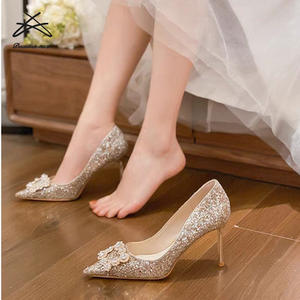 <span class=keywords><strong>Scarpe</strong></span> da <span class=keywords><strong>Donna</strong></span> Taglia Grande, <span class=keywords><strong>Scarpe</strong></span> da Cerimonia con Tacco Medio Decorato con Diamanti, <span class=keywords><strong>Scarpe</strong></span> da Sposa <span class=keywords><strong>Lucide</strong></span> - Product Image 6