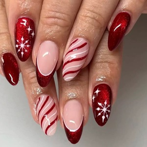 Ongles à presser personnalisés avec logo de Noël, courts, carrés, vintage, thème soldat, rouge et or, classiques, 24 pièces, vente en gros - Product Image 1