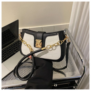VENTA CALIENTE Bolso de mujer cruzado de moda Bolso de axila de un hombro Bolso cuadrado pequeño. Z0089 - Product Image 4