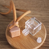 8ml nouveau couvercle carré en bois verre huile essentielle arôme suspendu vide voiture bouteille de parfum désodorisant bouteille diffuseur pendentif