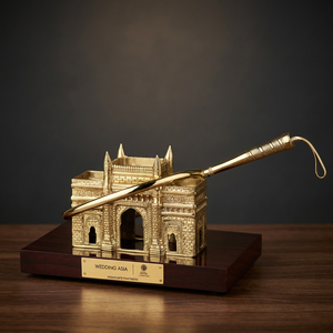 Trofeo Portátil de Latón del Gateway of India con Técnica de Fundición y Grabado - Product Image 3