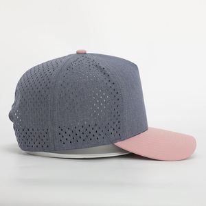 Casquette personnalisée de haute qualité à 5 panneaux avec découpe laser perforée, logo en PVC gris chiné, casquette de baseball résistante à l'eau - Product Image 4