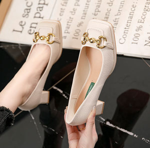 أحذية نسائية ماري جين بكعب مربع مريح وسهل الارتداء، أحذية بكعب عالٍ باللون الأخضر - Product Image 6