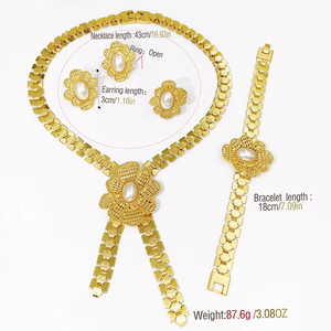 Elegante Juego de Joyería de 4 Piezas en Color Dorado, Juego de Collar, Pulsera, Pendientes y Anillo de Perlas de Imitación para Bodas y Fiestas - Product Image 2