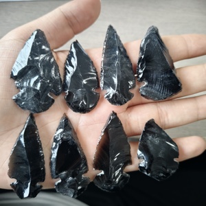 Venta al por mayor de colgantes de obsidiana tallada a mano en forma de flecha, estilo boho, cristal para atracción de riqueza, piedra decorativa tallada, piedra en bruto. - Product Image 6