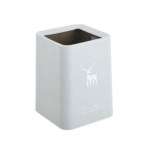 Poubelle en plastique PP de haute qualité, portable, pour le camping, avec impression de lettres, pratique pour la maison - Product Image 1
