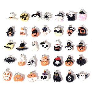 Ciondoli in Resina a Tema Halloween: Pipistrello, Zucca, Fantasma e Ragno - Accessori Fai-da-te per Gioielli con Colla Epossidica per Collane, Bracciali e Portachiavi - Product Image 1