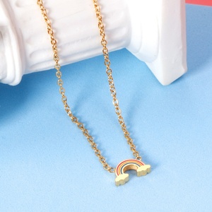 Collar con Colgante de Puente de Nubes Cúbicas Arcoíris para Niños - Product Image 5