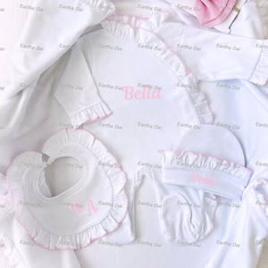 Vestiti per neonato arruffati Footie Pima cotone Outfit per bambina che torna a casa completo con cappelli, set di tute con bavaglino - Product Image 4