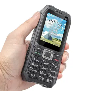 UNIWA M6000待机移动4 SIM GSM，带立体声扬声器和反向充电防震2.4英寸屏幕条功能手机