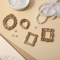 Cadres photo personnalisés en métal doré miniature, petits supports photo de table ou de bureau avec logo gravé au laser, personnalisés pour mariage