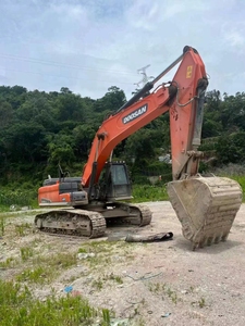 รถขุด Doosan DX380LC มือสอง ขนาด 38 ตัน สำหรับงานหนัก สภาพดี พร้อมสีเดิมจากโรงงาน - Product Image 3