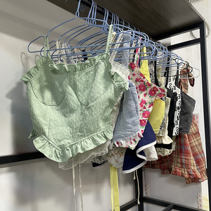 Vente en gros 2025 <span class=keywords><strong>pas</strong></span> <span class=keywords><strong>cher</strong></span> liquidation surplus vêtements femmes Sexy décontracté hauts inventaire envoi aléatoire - Product Image 2