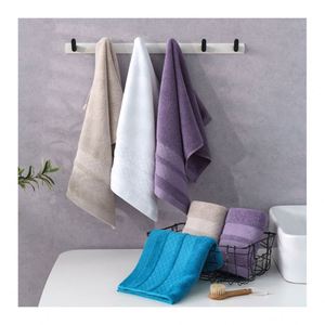 Ensemble de serviettes de bain de qualité supérieure, blanches, 100% coton, couleur unie, écologiques, séchage rapide, haute densité, personnalisables - Product Image 1