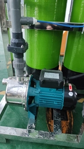 Máquina de tratamiento de <span class=keywords><strong>agua</strong></span> <span class=keywords><strong>destilada</strong></span> 250lph 500lph Ro, sistema de purificación de <span class=keywords><strong>agua</strong></span> Frp, máquina expendedora de <span class=keywords><strong>agua</strong></span> potable <span class=keywords><strong>para</strong></span> negocios - Product Image 3