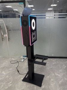 Cabina de Fotos Portátil Cuadrada para DSLR, Cabina de Selfies RGB de Moda para Surface Pro y iPad con Estante Desmontable para Impresora para Eventos - Product Image 5