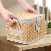 ArtisRaw Handgemaakte Vintage Vierkante Strooien Picknickmand - Voedselopslag & Draagbare Koeltas Voor Alle Seizoenen Gemaakt in TN