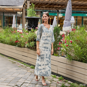 เดรสยาวผ้าฝ้ายสำหรับผู้หญิง ฤดูร้อน ปี 2025 สไตล์โบฮีเมียน ทรงหลวม ยาวคลุมเท้า เหมาะสำหรับใส่ไปชายหาด สีพื้น เรียบง่าย เอวธรรมชาติ ทอแบบธรรมดา - Product Image 1