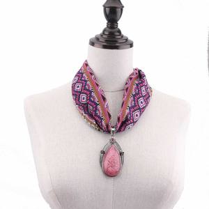 Sciarpa da <span class=keywords><strong>donna</strong></span> con ciondolo in strass con ciondolo con ciondolo in stile elegante con vari colori - Product Image 4