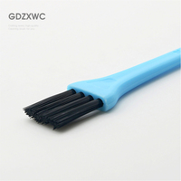 Ensemble de brosses de nettoyage de clavier portables 8 couleurs en gros |   Mini balayette anti-poussière en plastique pour clavier mécanique et usage domestique en cuisine