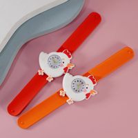 Anime Cute Boy and Girl Silicone Toy Pat-pat Watch peut être personnalisé