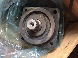 Moteur hydraulique d'origine A2FM160/61W-VAB027, cylindrée 160 cm³, couple 289 Nm, 3600 tr/min, en stock - Product Image 5