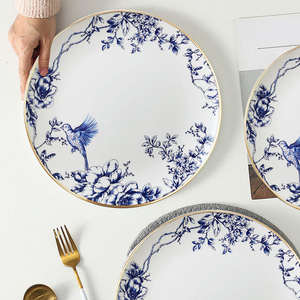 Service de table en céramique blanche et bleue à motif floral d'oiseaux vintage nordique, bord doré pour la décoration de mariage, vaisselle nordique - Product Image 4
