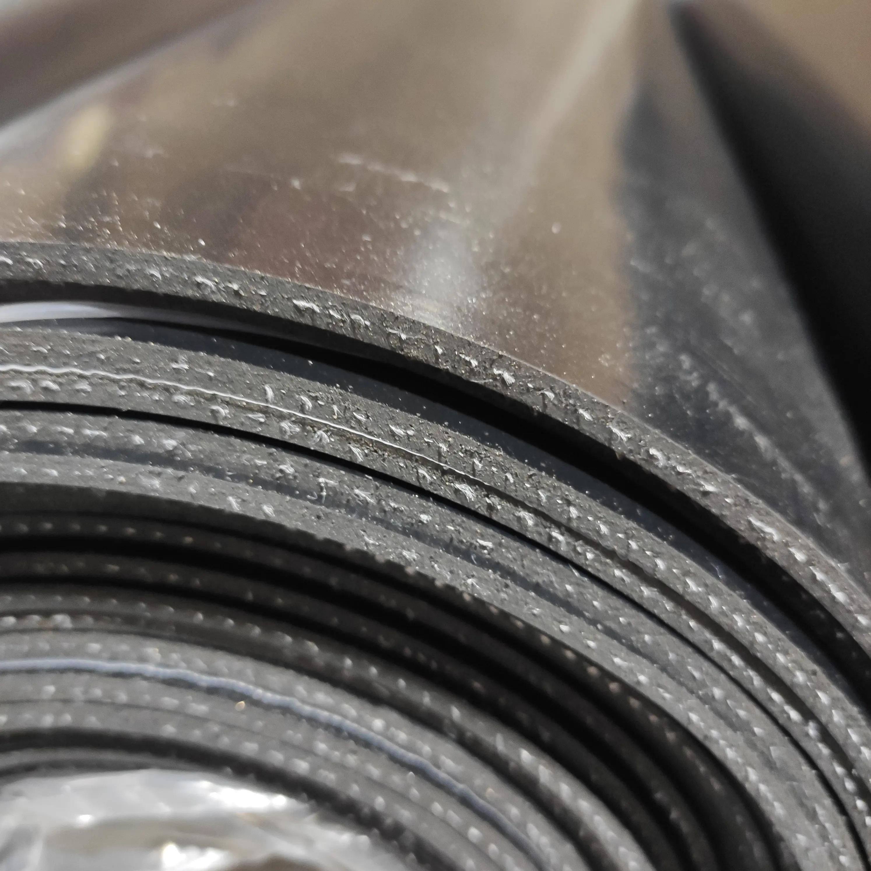 Feuille de caoutchouc vulcanisé texturé de couleur noire de 2 à 50mm d'épaisseur 3mpa