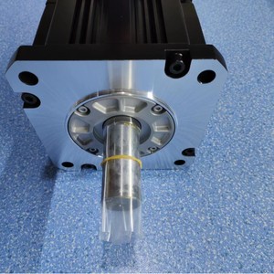 มอเตอร์เซอร์โว Fanuc รุ่น A06B-2235-B100 100 วัตต์ 48 โวลต์ ดีซี รุ่น B ผลิตในญี่ปุ่น - Product Image 4