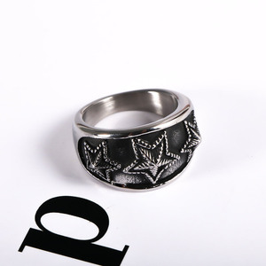 Anillo de plata tibetana con forma de estrella para hombre, joyería para discoteca, diseño de estrella de cinco puntas SA974 - Product Image 1
