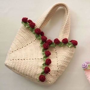 Sacs à fleurs en crochet faits à la main, tapis en coton tricotés à la main en forme de rose, transformés en accessoires de mode - Product Image 2
