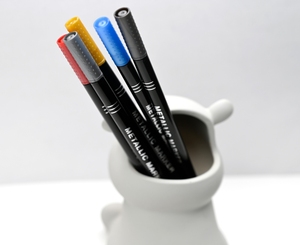 Promozione grande vendita metallo <span class=keywords><strong>pennarello</strong></span> indelebile 5 set di colore <span class=keywords><strong>punta</strong></span> proiettile su carta nera varie superfici medie - Product Image 6