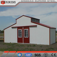 Abri pour bétail de ferme en métal léger au design moderne structure en acier stable pour chevaux à vendre