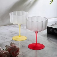Verres à vin fantaisie en forme de fleur, verres à dessert, verres à cocktail roses givrés, verres à martini pour bar
